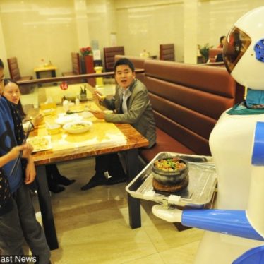 Time Machine or a Restaurant? China Has Robot Waiters!
